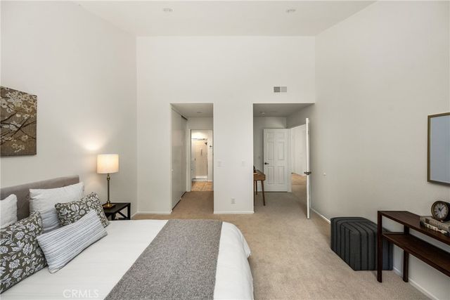 9 Driftwood 22, Irvine, CA 92604