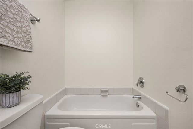 9 Driftwood 22, Irvine, CA 92604