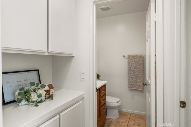 9 Driftwood 22, Irvine, CA 92604