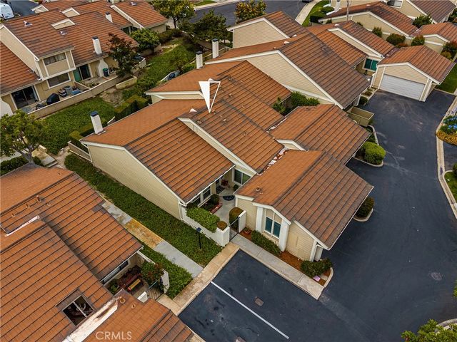 9 Driftwood 22, Irvine, CA 92604