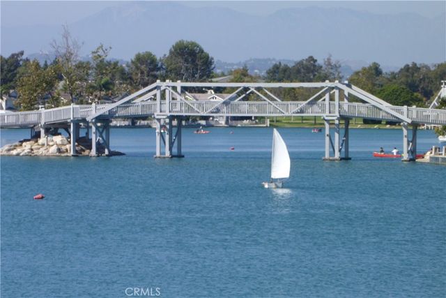 9 Driftwood 22, Irvine, CA 92604