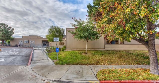 9 Driftwood 22, Irvine, CA 92604