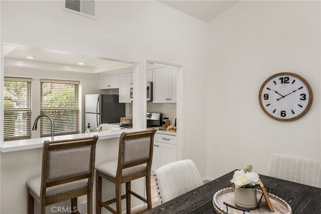 9 Driftwood 22, Irvine, CA 92604