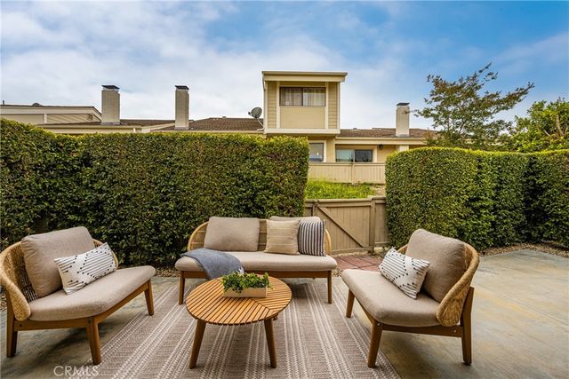 9 Driftwood 22, Irvine, CA 92604