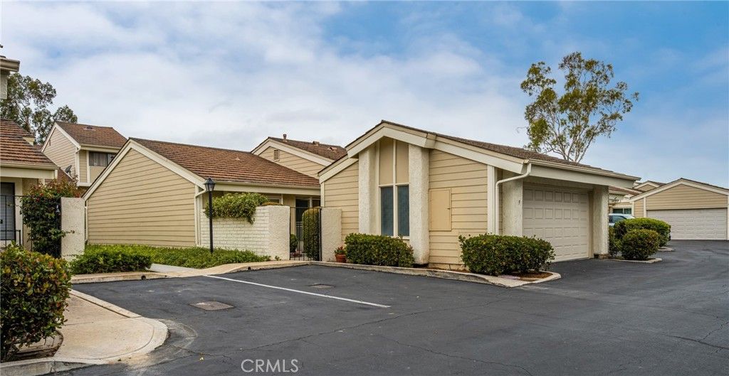 9 Driftwood 22, Irvine, CA 92604