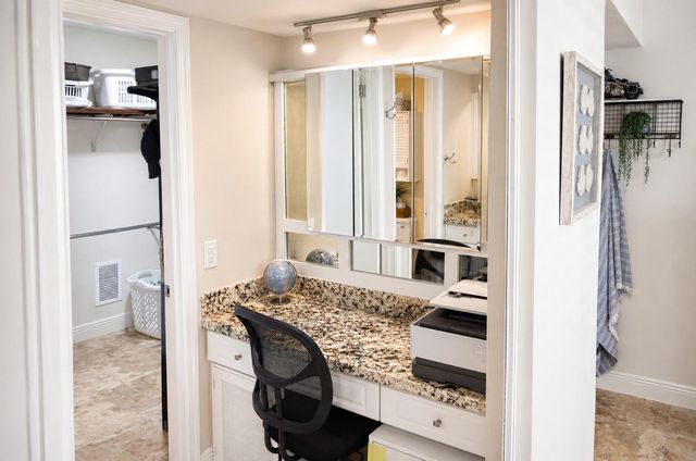 301 Lake Shore Drive, Lake Park, FL 33403