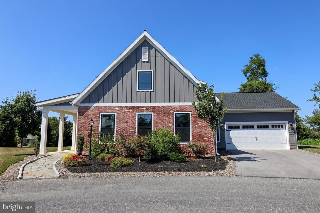 130 CADDIS CROSSING #48, Boiling Springs, PA 17007