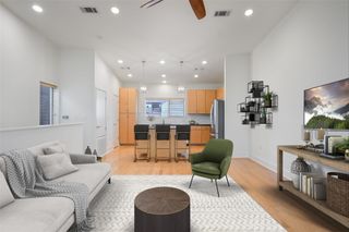 1702 S Lamar BLVD 22, Austin, TX 78704