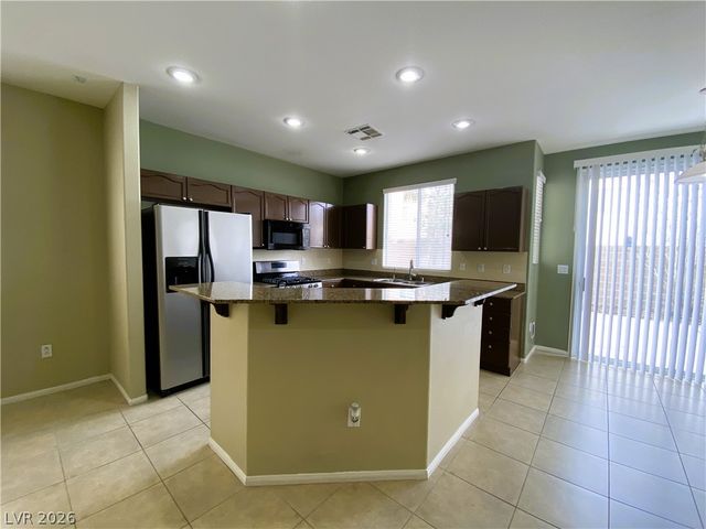 172 Flying Hills Avenue, Las Vegas, NV 89148