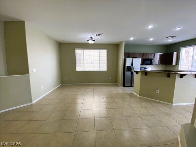 172 Flying Hills Avenue, Las Vegas, NV 89148