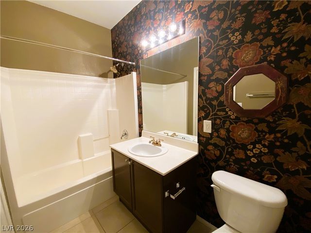 172 Flying Hills Avenue, Las Vegas, NV 89148