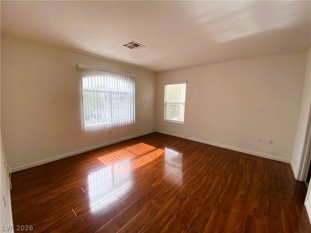 172 Flying Hills Avenue, Las Vegas, NV 89148