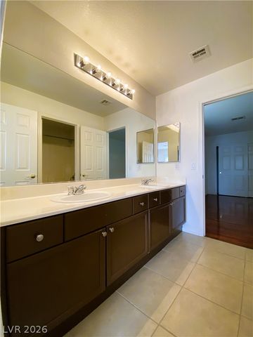 172 Flying Hills Avenue, Las Vegas, NV 89148