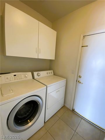 172 Flying Hills Avenue, Las Vegas, NV 89148