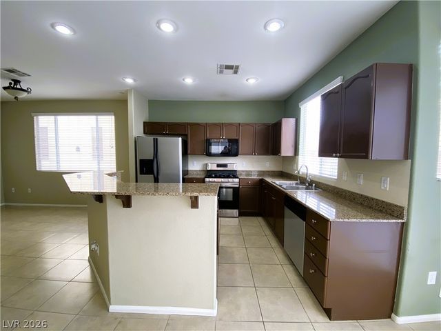 172 Flying Hills Avenue, Las Vegas, NV 89148