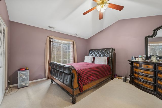 8304 Sierra Woods Lane, Carpentersville, IL 60110