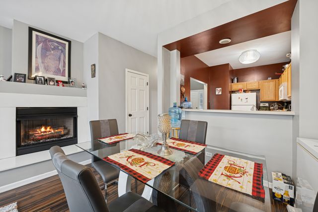 8304 Sierra Woods Lane, Carpentersville, IL 60110