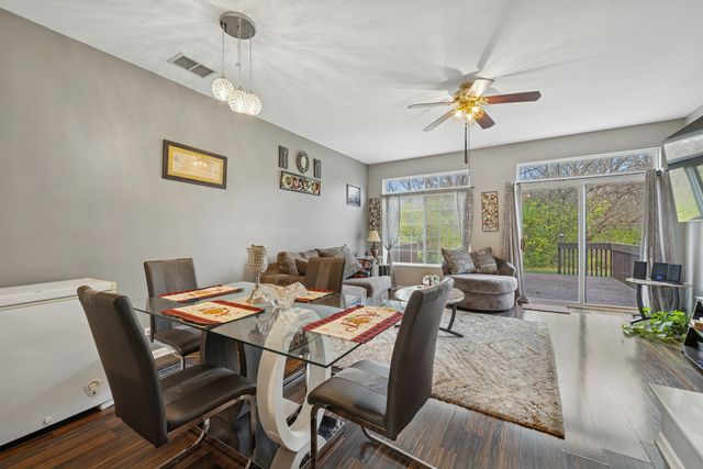 8304 Sierra Woods Lane, Carpentersville, IL 60110