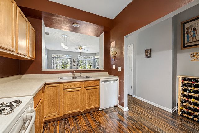 8304 Sierra Woods Lane, Carpentersville, IL 60110