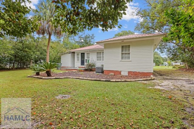 560 Macon Street, Jesup, GA 31545