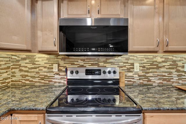 8010 E ONZA Avenue, Mesa, AZ 85212