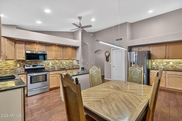 8010 E ONZA Avenue, Mesa, AZ 85212