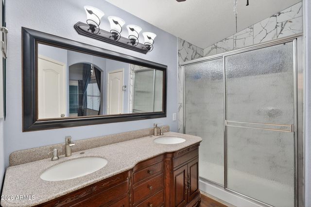 8010 E ONZA Avenue, Mesa, AZ 85212