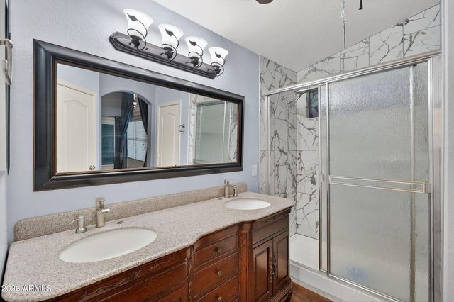 8010 E ONZA Avenue, Mesa, AZ 85212