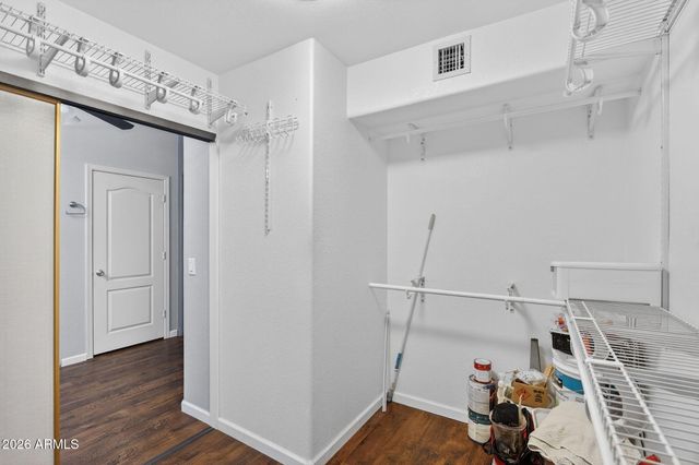 8010 E ONZA Avenue, Mesa, AZ 85212