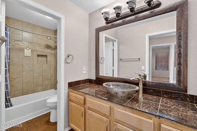 8010 E ONZA Avenue, Mesa, AZ 85212