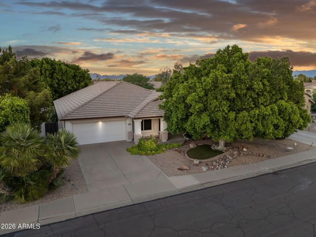 8010 E ONZA Avenue, Mesa, AZ 85212