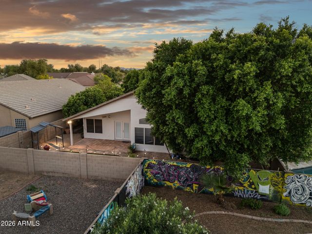 8010 E ONZA Avenue, Mesa, AZ 85212