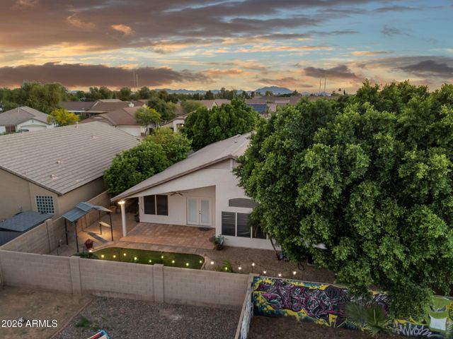 8010 E ONZA Avenue, Mesa, AZ 85212