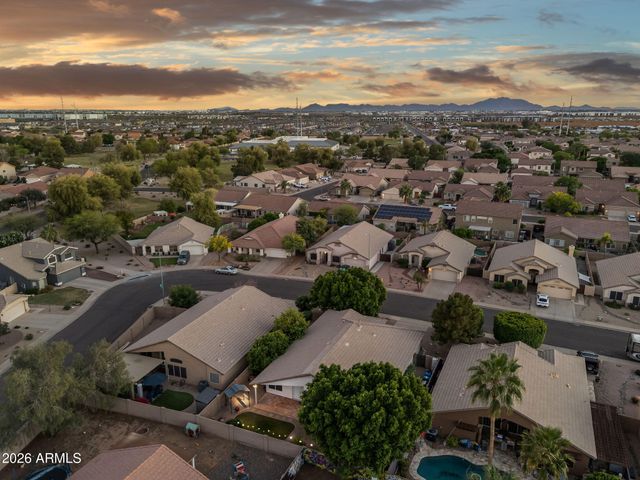 8010 E ONZA Avenue, Mesa, AZ 85212