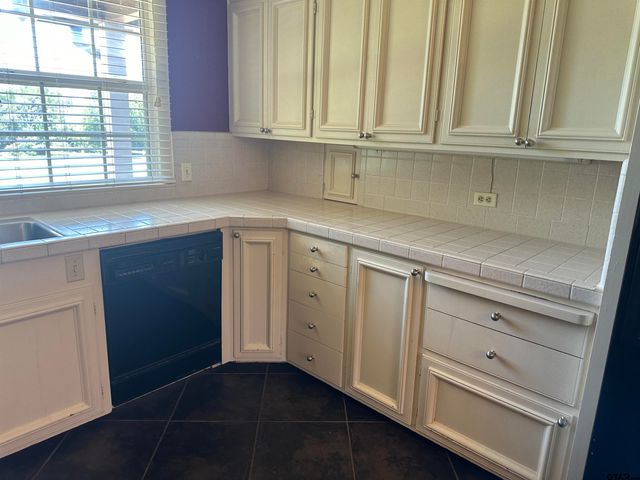 1248 Canada St, Jacksonville, TX 75766