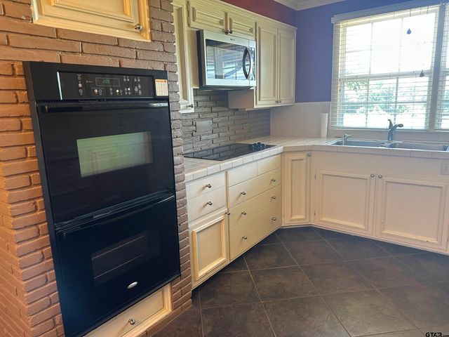 1248 Canada St, Jacksonville, TX 75766