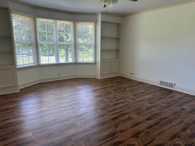 1248 Canada St, Jacksonville, TX 75766