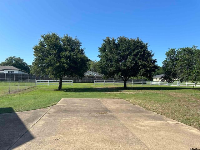 1248 Canada St, Jacksonville, TX 75766