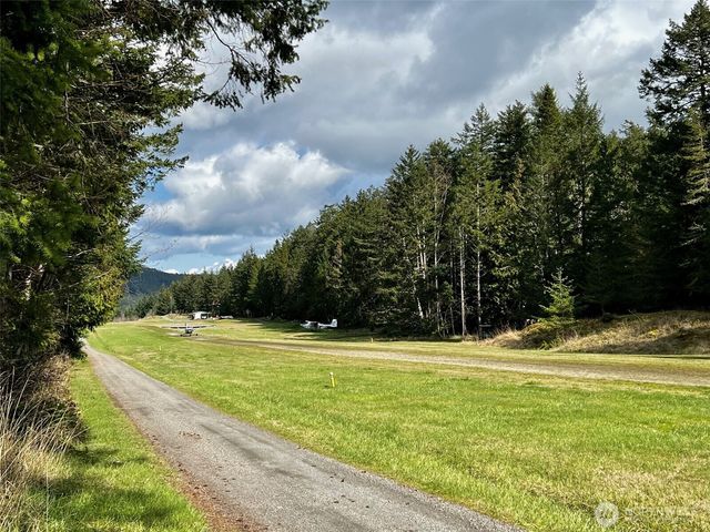 1354 Chinook Way, Center Island, WA 98221