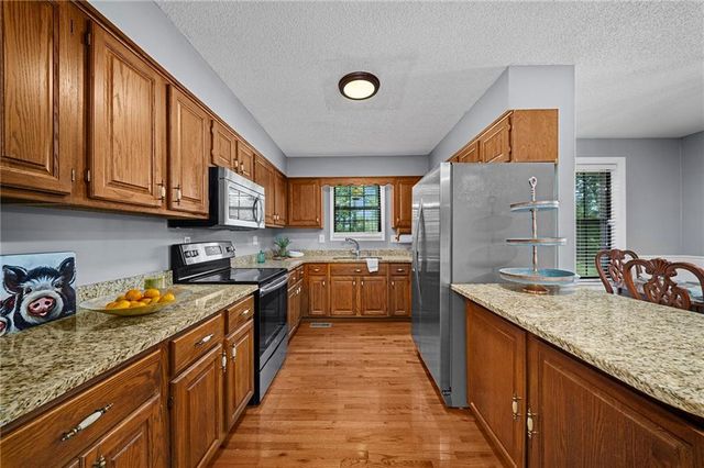 400 Cable Road, Waleska, GA 30183