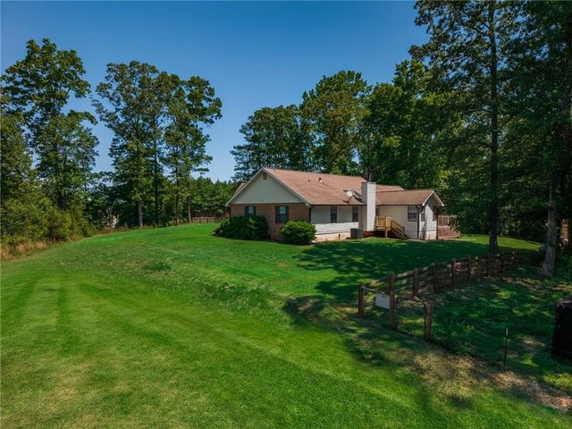 400 Cable Road, Waleska, GA 30183