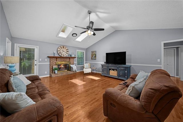 400 Cable Road, Waleska, GA 30183