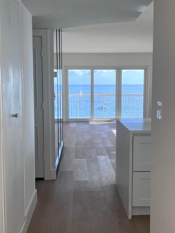 1069 Hillsboro Mile 801, Hillsboro Beach, FL 33062