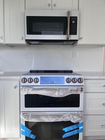 1069 Hillsboro Mile 801, Hillsboro Beach, FL 33062