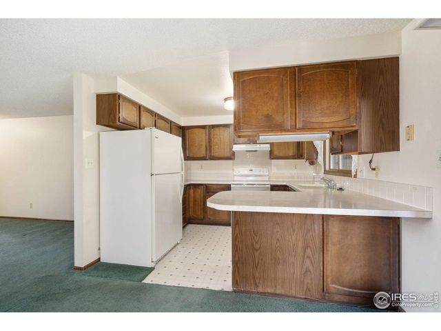 3244 Hawthorn Dr, Loveland, CO 80538