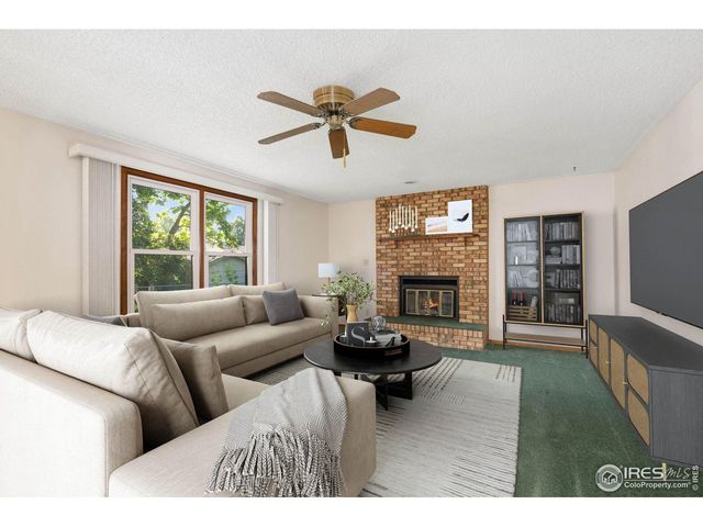 3244 Hawthorn Dr, Loveland, CO 80538