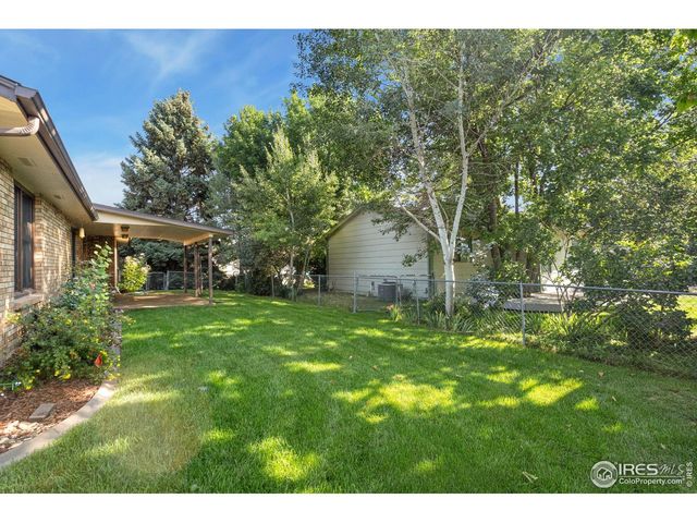 3244 Hawthorn Dr, Loveland, CO 80538