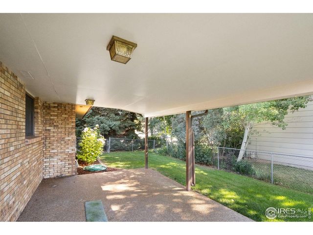 3244 Hawthorn Dr, Loveland, CO 80538