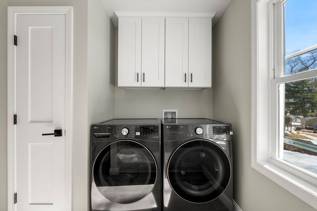 6 Washington Dr, Randolph, MA 02368