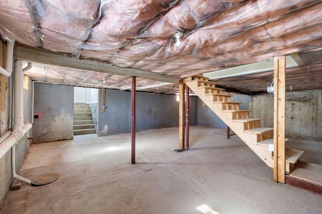 6 Washington Dr, Randolph, MA 02368